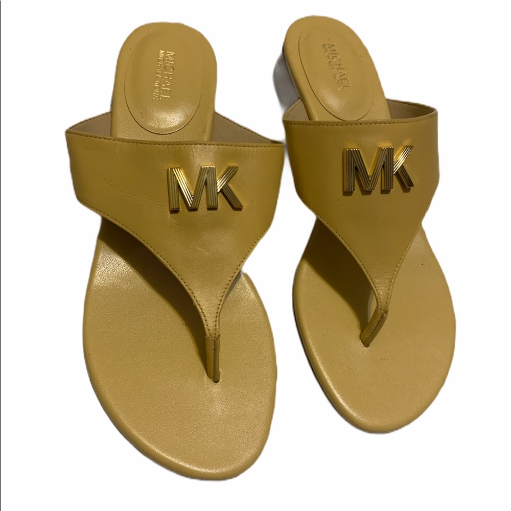 Stunning yellow/ gold MK sandals.